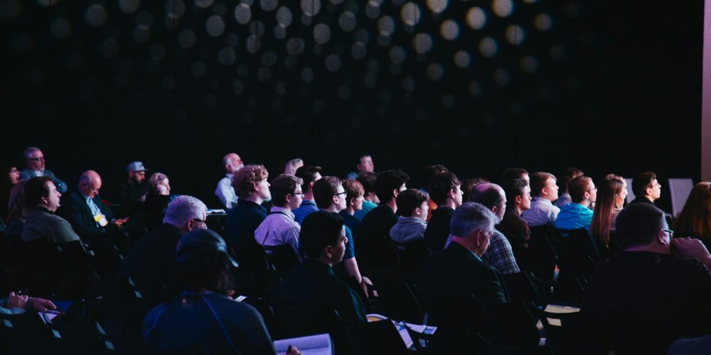Team-building grand groupe engageant tout le collectif autour d'enjeux communs